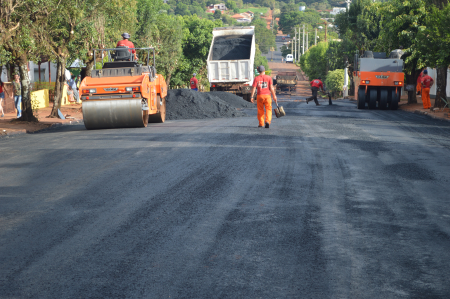 Concluídas obras de pavimentação, Morada do Sol e Hortêncio